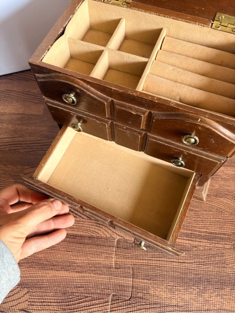 Vintage compact wooden